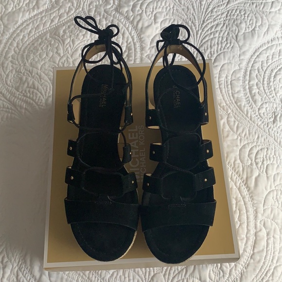 Michael Kors wedge - Picture 1 of 5